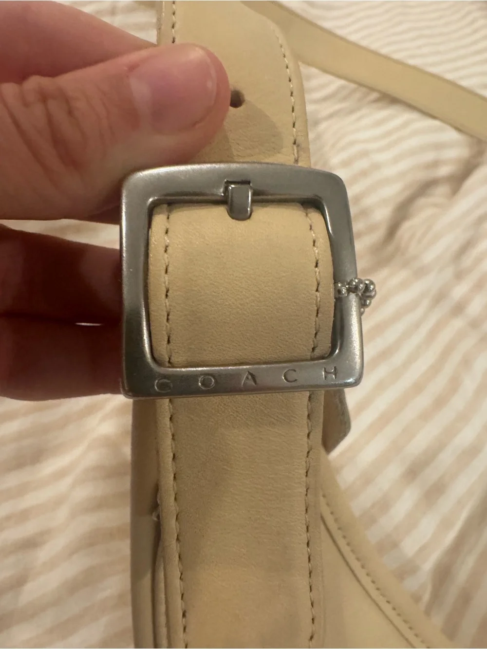 Vintage Coach Slim Hippie 9404 Bag in Cream